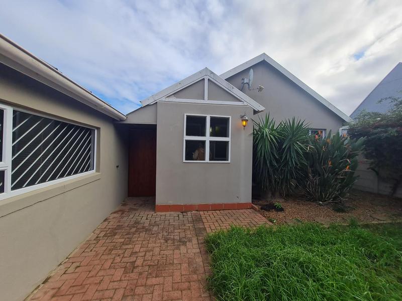 2 Bedroom Property for Sale in Admirals Park Western Cape